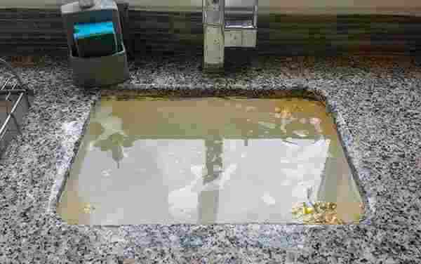 Jasa perbaikan wastafel mampet makassar